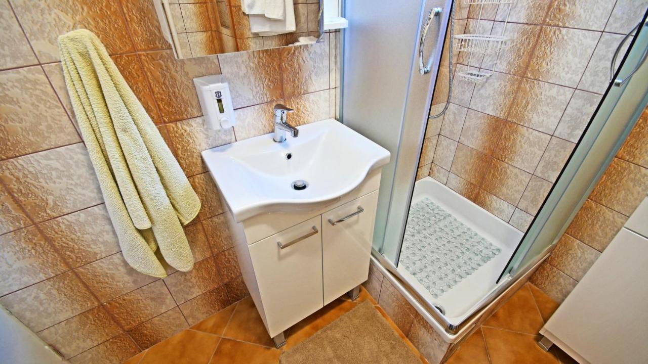 Apartment Rino****, 58M², 170M From The Beach Ριέκα Εξωτερικό φωτογραφία